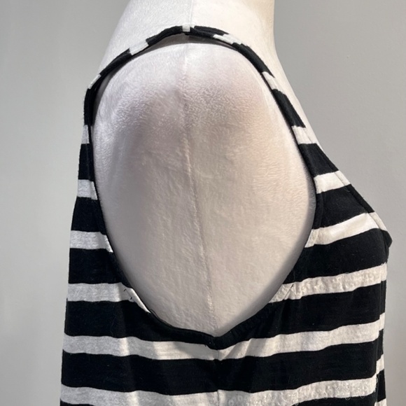 Banana Republic Black & White Sequined Tank Top Size Large - Picture 3 of 12